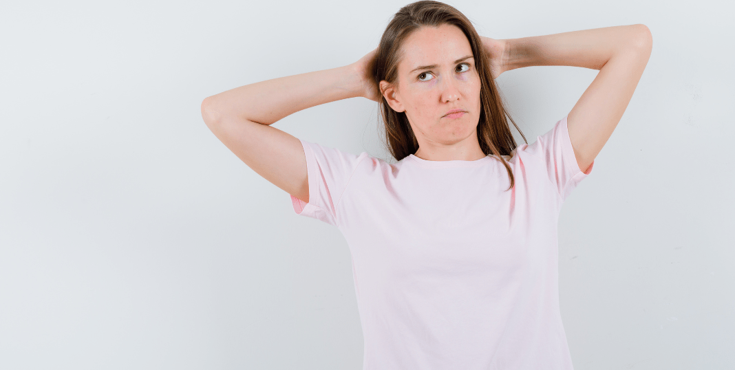Taches de déodorant sur les vêtements : comment s'en débarrasser ? - Endro Cosmetiques